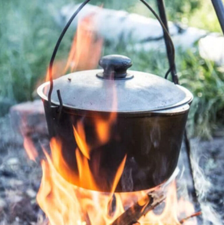 Trekking e cucina outdoor al rifugio sull’Etna in autunno